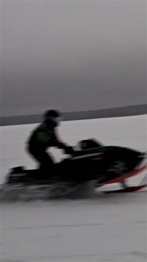 1999 THUNDERCAT 1000cc sounds and fly by!!!!