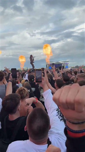 Destroy Lonely performs "Syrup Sippin" Live at Clout Festival 2026 🇵🇱