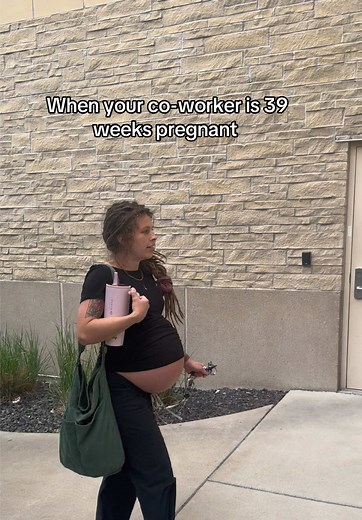 39-Week Pregnant Co-Worker Support: Nurse Tips & Care