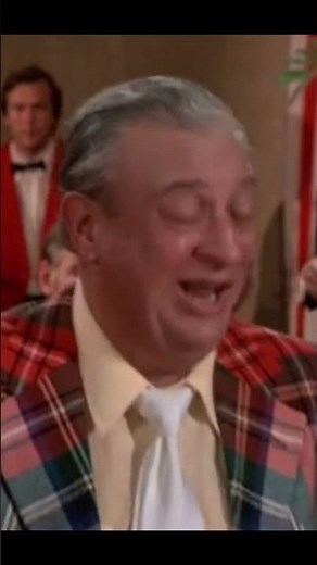 Rodney Dangerfield at dinner in Caddyshack 1980, somebody set on a duck?