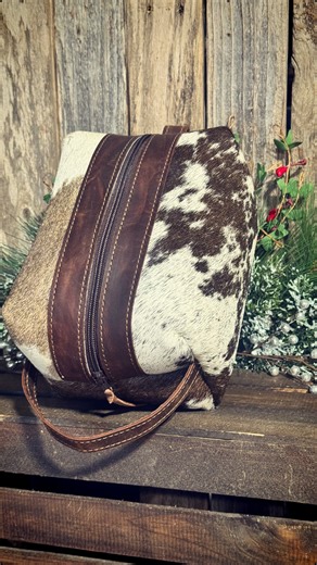 Designer Custom Leather on Instagram: "Still looking for a great gift idea for him? We get asked all the time what products we make for men — and our Dopp kits are hands-down one of our best-selling items for the guys. 🤠✨ This one is clean, rugged, and ready to go, and we’ve got plenty more available, too! To purchase: drop a comment below to claim it — price is listed in the comments. The perfect gift for Christmas, birthdays, or any man who appreciates quality handmade leather goods. 🎁🔥"