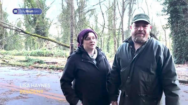 Aftermath of 'bomb cyclone' that ripped through Northwest US