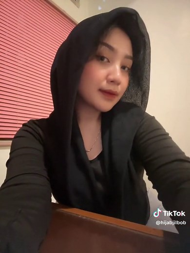 Jilbab Tobrut: Exploring the Trending Hijab Style