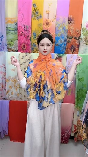 how to wear scarf 🧣 in different styles 😍👌🏻#fashionshorts #fashionstyles #scarf #fashion #unique