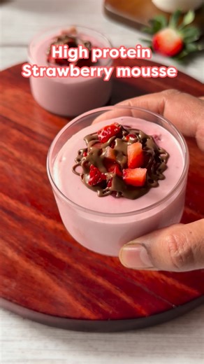 Purna Mehra on Instagram: "Must try Strawberry 🍓 dessert I made it and my family loved it 🥰 you can enjoy this in your weight loss journey too. Save the video and try it later. Share with your friends and family. Comment ‘sweet’ I will dm you the link of the sweetner. Ingredients- 1 cup strawberries 🍓 2 tbsp sweetner 1/2 cup paneer 1/3 cup hung curd Chopped strawberries and chocolate for garnishing #strawberry #mousse #healthyrecipes"