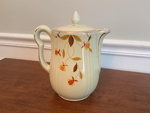 Vintage Hall’s Superior Quality Kitchenware Coffee Pot With Lid – Autumn Floral Pattern – 1940s Cream Ceramic Pot – Retro Fall Kitchen Decor - Etsy