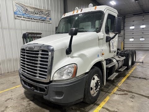 2012 Freightliner CASCADIA - Parts Unit 12WH375