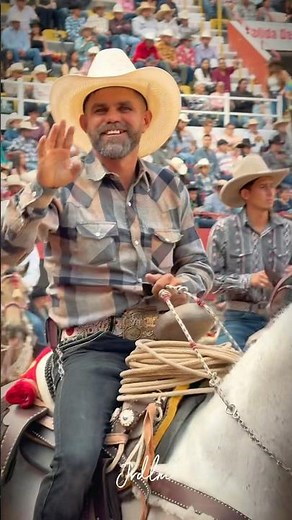 El Genio Tabarin Hernández en La Monumental de Morelia‼️ #jaripeo #jaripeoranchero
