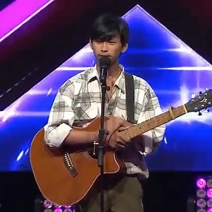 1.4M views · 76K reactions | Pertama Danar Widianto membawakan Lagu "DULU" di X FACTOR INDONESIA‼️ bikin juri Kagum dan banga akan lagu ciptaan Danar sendiri‼️ | Amazing Life | Facebook