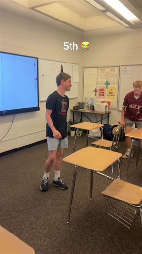 adamsgraham12 (@adamsgraham12)’s video of last day of school 5th grade crying