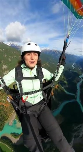 We recorded this incredible paragliding flight. #extreme #exstremesport #wildlife