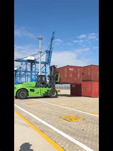 165 reactions · 4 comments | ⚡ SOCMA 25T Electric Forklift — Built...