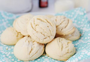 There is a reason these cookies have stood the test of time! They are DELISH! Recipe: https://iambaker.net/amish-sugar-cookies/ | I am baker
