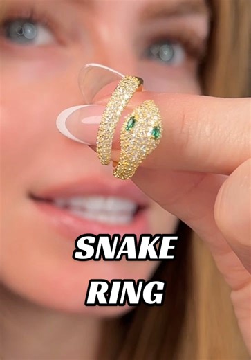 Stunning Snake Ring for Jewelry Lovers