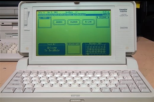 The 6.5-Pound Tandy 1100 FD Might Have Been the Lightest Laptop of the 1980s