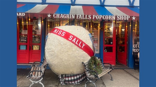 Chagrin Falls prepares for annual popcorn ball drop to ring in the New Year