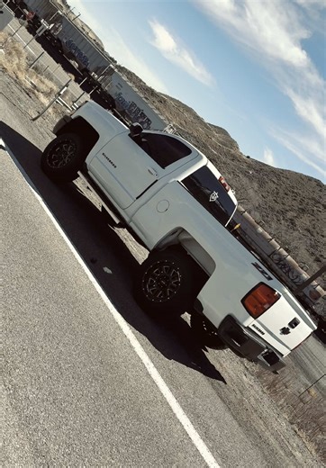 #z71 #chevy #silverado #lamamalona #nomaspaqueteesprimaselcalzon #z71silverado #fyp #unacortita #tik_tok @UnaCortita