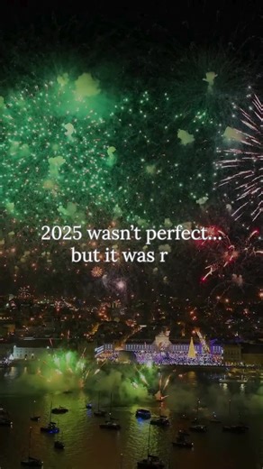This year wasn’t just about numbers or loans, it was about people. Families who finally became homeowners. Entrepreneurs who found creative financing. Veterans, first-time buyers, and everyday folks who just needed someone to fight for them. Every review, every thank you, every closed deal meant something. And I’m so grateful to be the one you trust to walk beside you. ➡️ To my clients, thank you for choosing me 🤗. ➡️ To my realtor partners & colleagues, thank you for entrusting me to help your