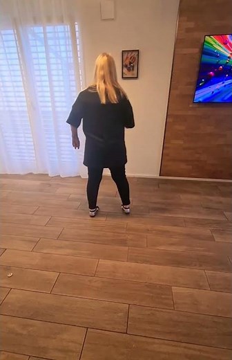 (Part 1) Steps to A Bar Song (Tipsy)- Linedance Beginner- Step by step + join in!