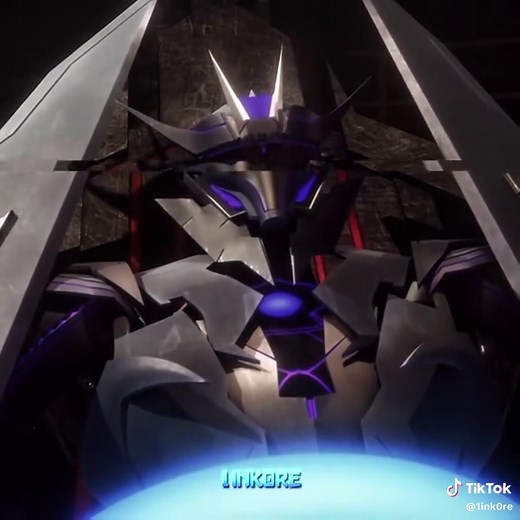 Transformers Soundwave Edit: A Visual Tribute