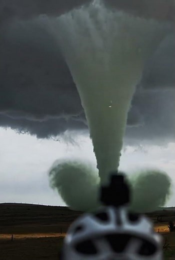 Terrifying Tornado Slammed Into Buildings—Extreme Weather Footage! #tornado #dancecraze #weather