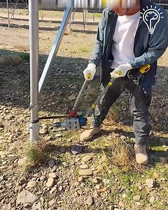 Hydraulic Puller Tightening Solar Structure. #SolarInstallation | Gizmo Trends