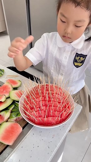 Excuse me, girl how should I deal with eating watermelon like this #funny #memes #meme #funnymemes #lol #dankmemes #comedy #fun #love #memesdaily #follow #like #humor #funnyvideos #instagram #tiktok #instagood #lmao #dank #jokes #cute #explorepage #dailymemes #viral #laugh #edgymemes #bhfyp #memepage #funnymeme | Fun Family