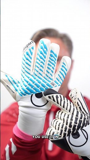 Uhlsport Absolutgrip vs Supergrip+ 🤯 Which GK Glove Should You Choose? 🧤 #uhlsport #gloves #gk
