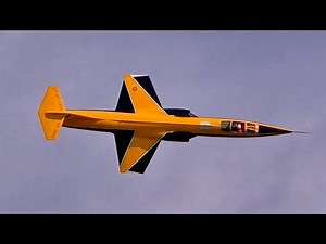 F-104 G STARFIGHTER GIGANTIC RC SCALE 1:4 TURBINE JET MODEL FLIGHT DISPLAY / Jetpower Messe 2015