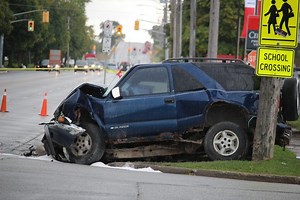 SIU investigating Sarnia crash that sent three to hospital
