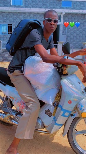 Vidéos de ✪☠︎︎Peuzzi PC (@sambapeuzzi93.pc1) avec son original - 𝐊𝐡𝐨𝐬𝐬𝐚_𝐜𝐨𝐦é𝐝𝐢𝐞𝐧✪