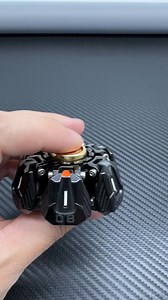 UFO shaped fidget spinner with a glow-in-the-dark effect looks like a UFO#edc #glowinthedark #fidgetspinner #fidgetslider #fidgettoys | Fidget Toys