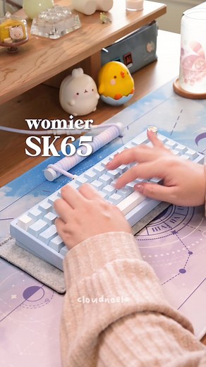 a sharp and clacky prebuilt that can easily be customized to a thocky, creamy build! Womier SK65! 🩵🤍 - Yes, this is essentially a prebuilt version of the Lucky65 I’ve reviewed before, but this COMES WITH switches, keycaps, knob, and lots of case dampening to customize your sound. Unlike the Lucky65, if you want ISO and split spacebar, you have to pay an extra $10 as it only comes prebuilt with keycaps in the standard AINSI layout. - ♡ code NOELA gets you 10% off this board on Womier’s website,