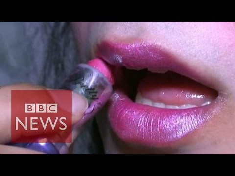 Life as a transgender person in Egypt - BBC News