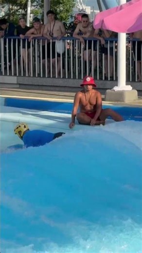 [2025] Surfing in Taichung Lihpao Amusement Park at summer time