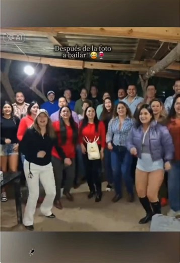 Este efecto de IA hará que todos bailen This AI Effect will make everyone dance AI photo to dance video One photo group dance effect AI dance filter for photos Photo to dancing people effect AI group dance video maker Single photo dance animation AI dance effect generator Photo to dance reel effect Video de baile AI a partir de una foto Efecto de baile en grupo con una sola foto Filtro de baile AI para fotos Efecto de personas bailando a partir de una foto Creador de videos de baile en grupo AI 