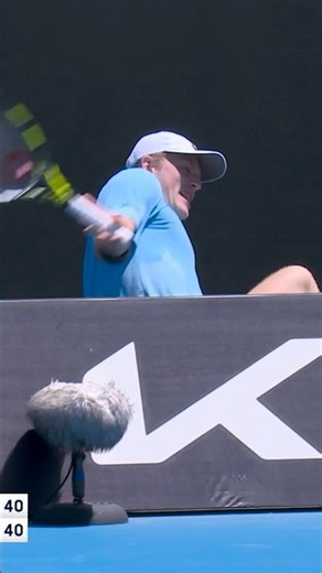Skupski TUMBLES after clutch forehand winner! 🤣