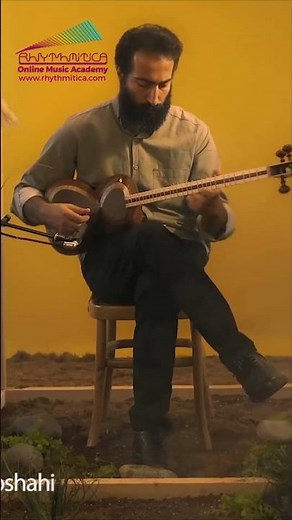 Fingers flying! Witness a master class in musical mastery on the Persian Tar.