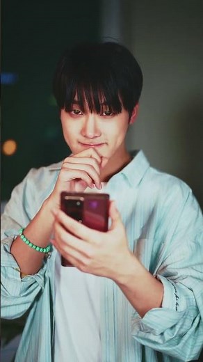 🌊WHO x BigOcean : When you forget that you’re talking to someone with hearing loss