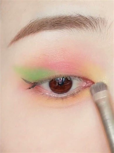 This Color-Blocking Eyeshadow Trick Changed Everything #makeup #eyeshadow #tutorial
