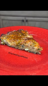 I’ve gotten so many compliments on this recipe so if you haven’t tried it maybe give it a go today!! Here’s the Full Recipe 😉🔥 Boudin Cornbread Hymels Kajun Kitchen Recipes - 1 Box Jiffy Cornbread Mix - 3 Eggs - 1/2 cup of half & half - 1 bunch green onions - 1 small yellow onion - 1 Bell Pepper - 8oz Block Pepper Jack Cheese (grated) - 1 lbs The Best Stop Boudin (Uncased) - 1 stick of butter - 10oz container of Pepper Jelly Instructions Uncase your boudin and put into big mixing bowl. Then ad