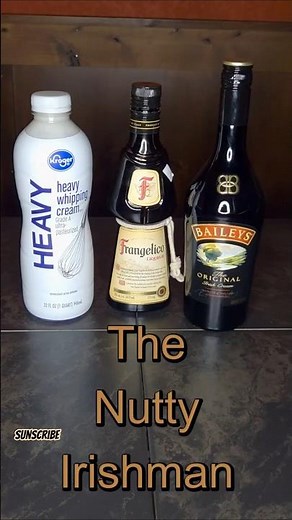 The Nutty Irishman: The Best 3-Ingredient Dessert Cocktail You’ve Never Tried #cocktailsathome