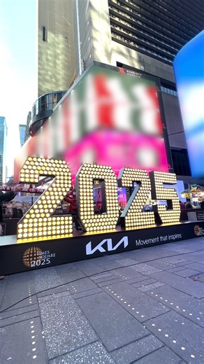 We're shifting into celebration mode! Kia America's Numerals have arrived at Times Square and are ready for New Year's #RockinEve 🚗✨ #sponsored #KiaNYE | Dick Clark's New Year's Rockin' Eve