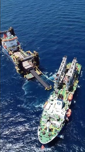 Incredible Pipelay Vessel Stinger Operation! #offshore