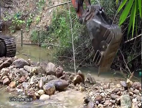 3.2M views · 21K reactions | Build a system wheel to take water with Primitive technology - Use an excavator to dig trenches | LifeStyle Skill | Facebook