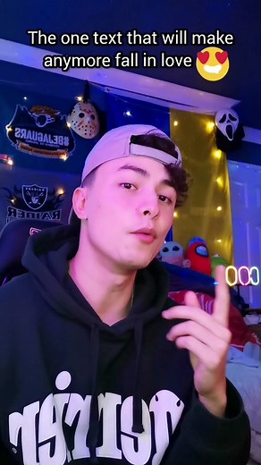 Texts to Give Your Crush Butterflies 🦋 - Relationship Advice