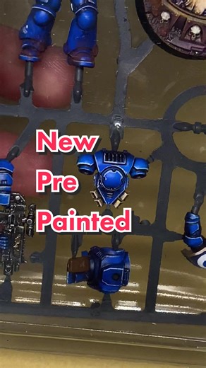 Exciting New Pre-Painted Warhammer Space Marines Unboxed!