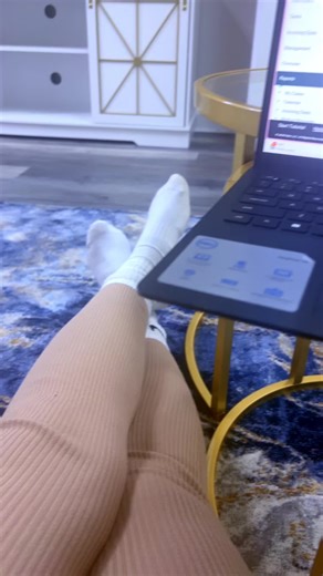 At work looking at tv #fypシ゚viral #casemanagment#netflix#casepeer #lawfirm