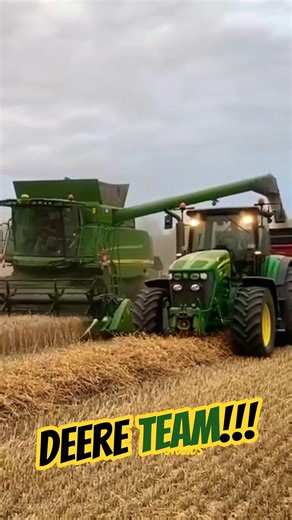 Deere 7030 & S7 Harvester on wheat threshing - PURE SOUND ON #shorts