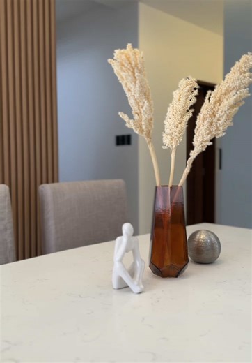 Elegant Modern Industrial Home Tour: 200 sqm Floor Plan